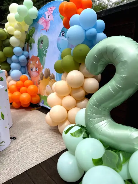 Dinos baby