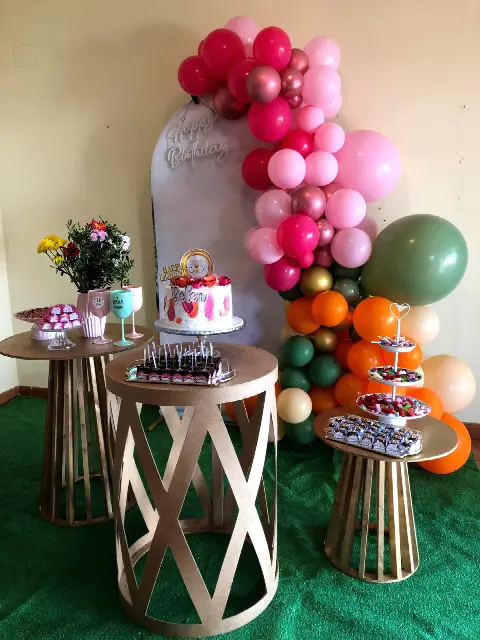 Treinta años en rosa y naranja