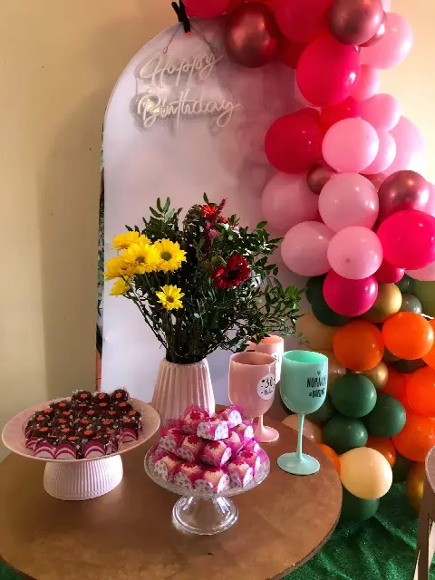 Treinta años en rosa y naranja